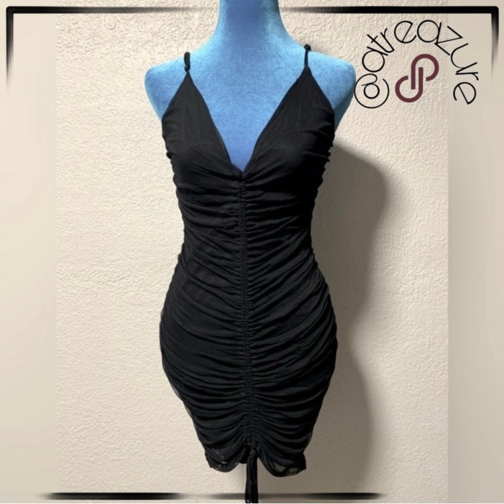 🈹⬇️ FashionNova Mesh Ruched Mini